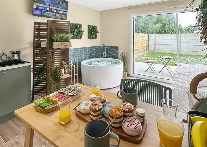 Holiday home La Parenthese Vegetale - Maison Cosy Et Apaisante Rang-du-Fliers